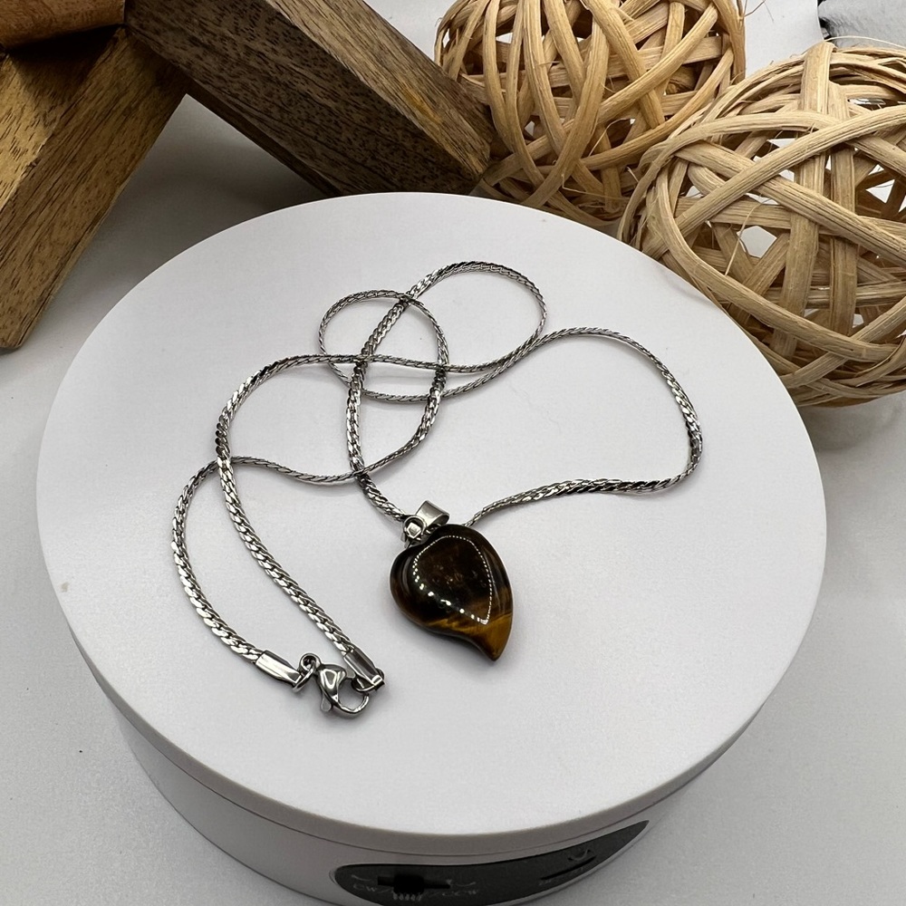 Brown Agate Heart on 19" Silver Tone Chain‎ NEW
